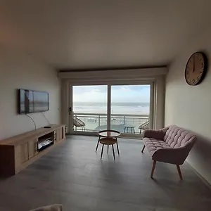 https://zeezicht-falcon.hotelsghent.com