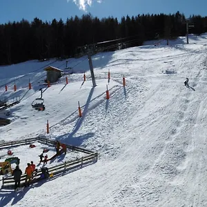 https://superbe-duplex-45m2-au-pied-des-pistes-la-plagne.hotels-rhonealpes.com